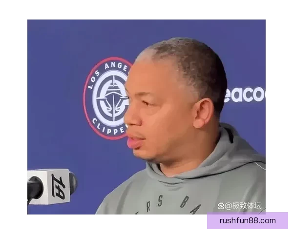 泰伦卢表示只要继续执教快船 就会保障邓恩合同